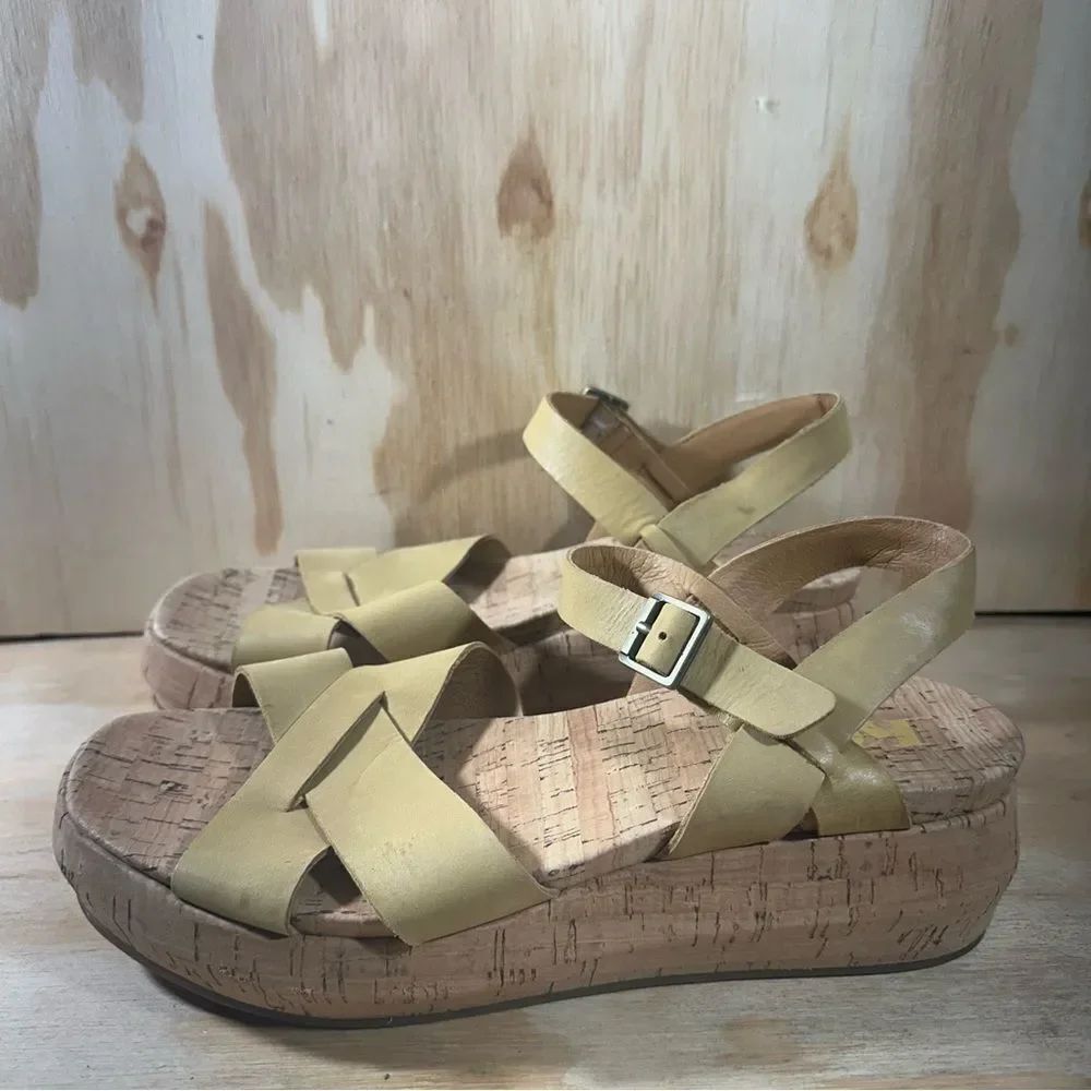 Korks Yellow Platform Sandals Women’s Size 8